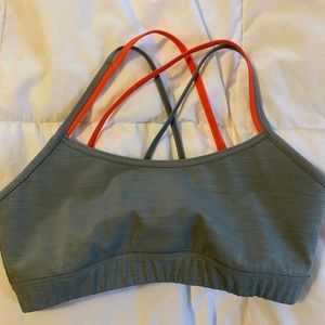 Sports bra